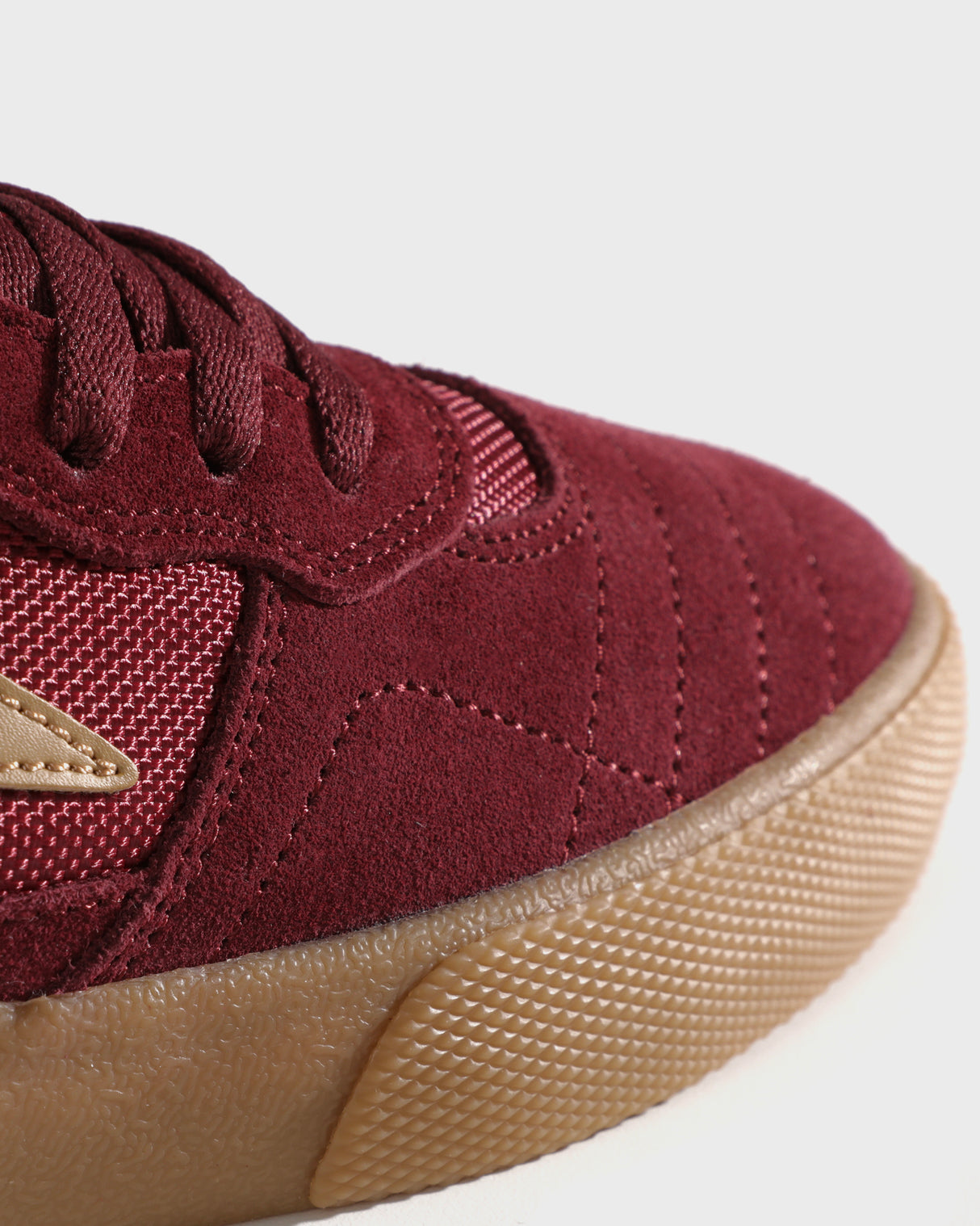Cambridge - Burgundy Suede