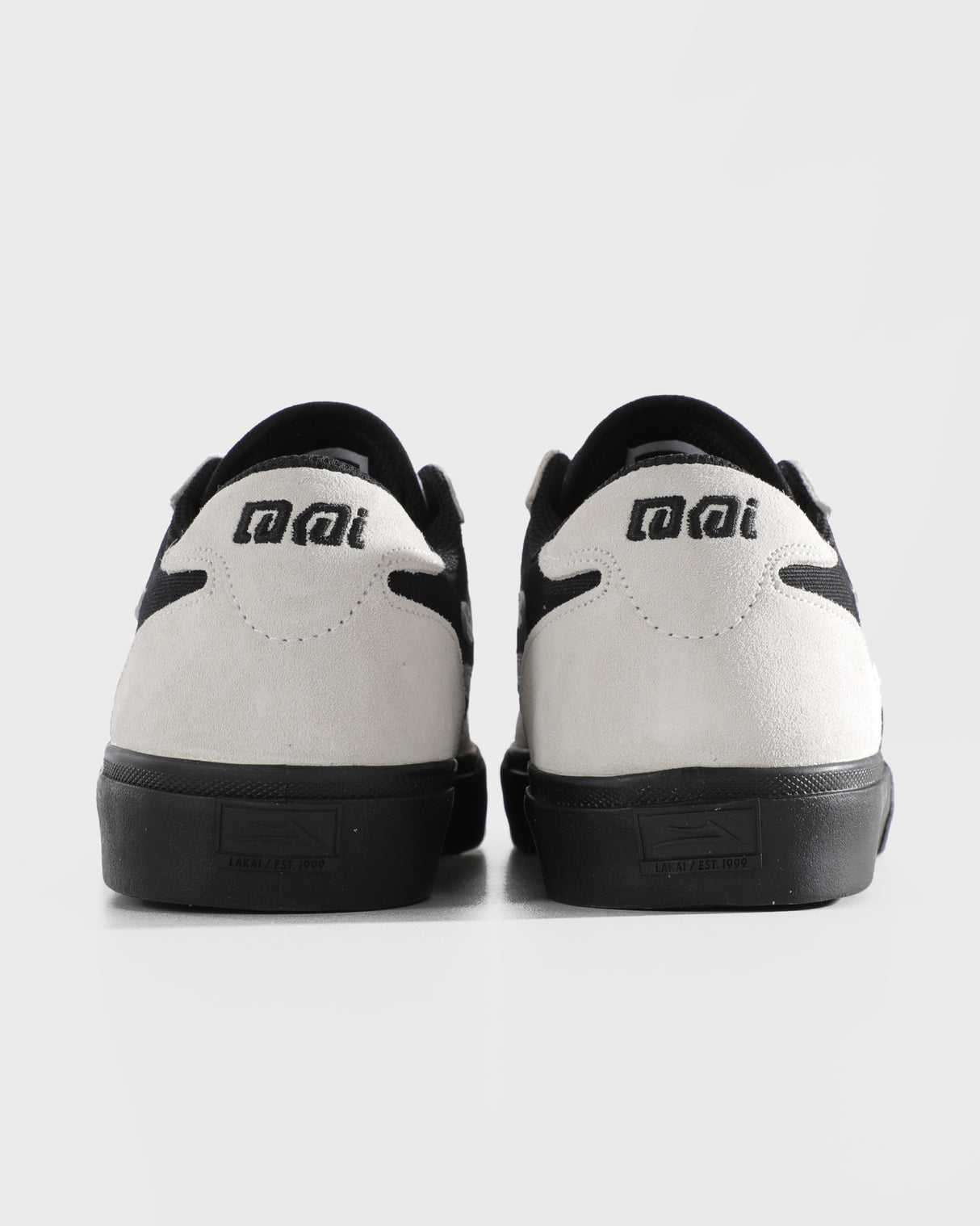 Manchester - White Suede Black Black