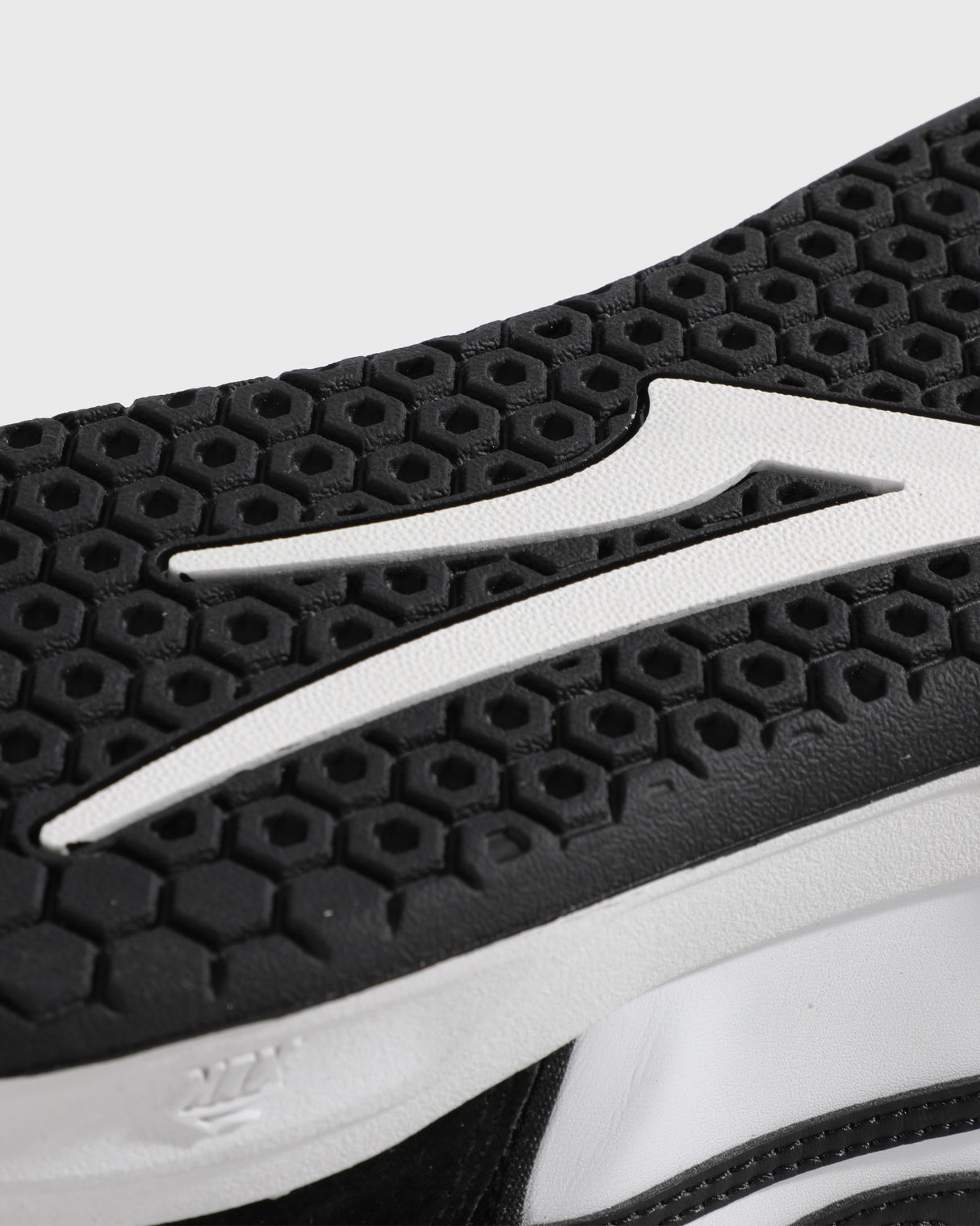 Telford Low - Black/White Leather