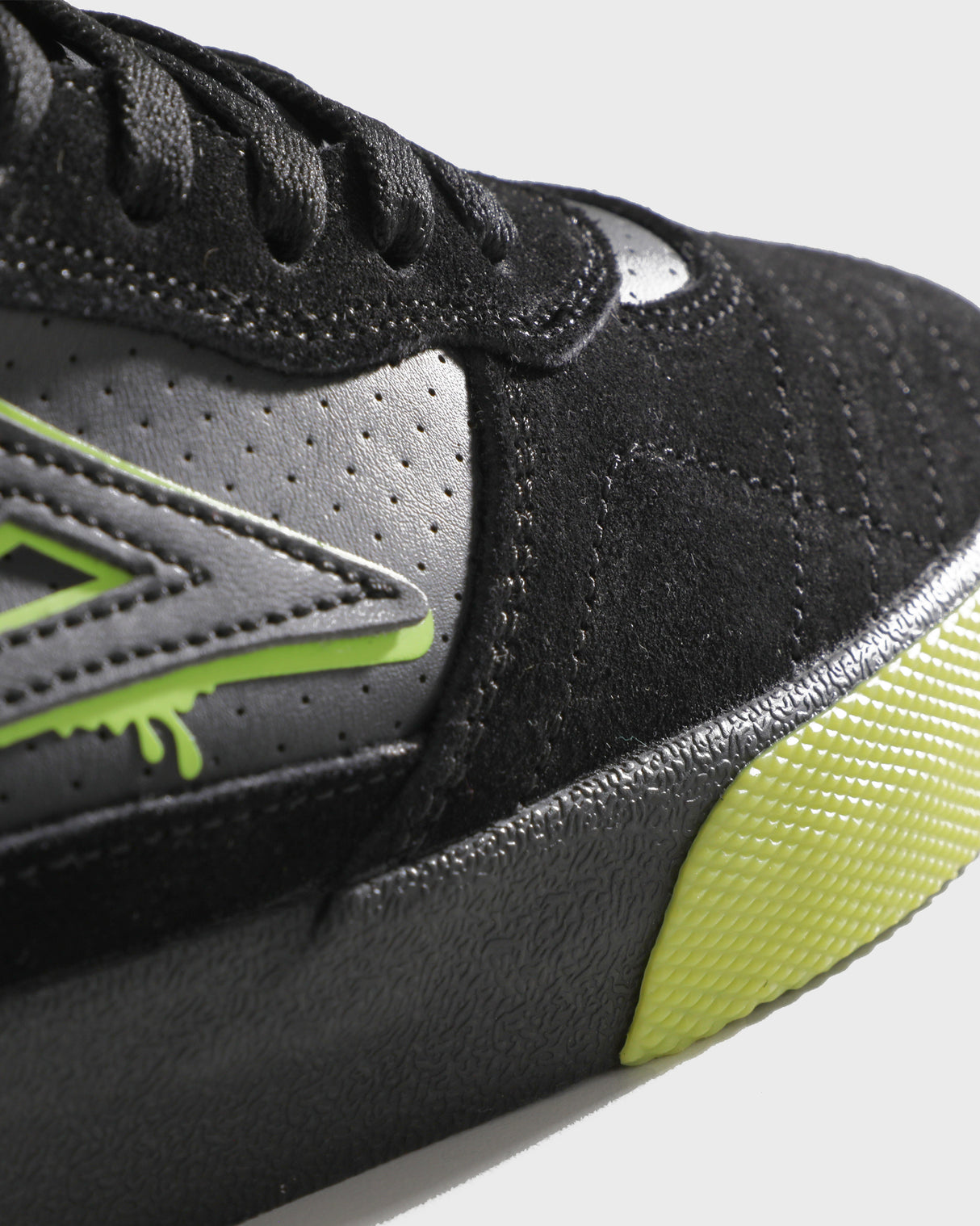 Cambridge - Lakai x Haze Wheels Acid Lime Black Crystal