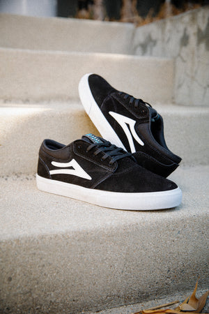 Griffin - Black Suede