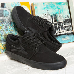 Griffin - Black/Black Canvas